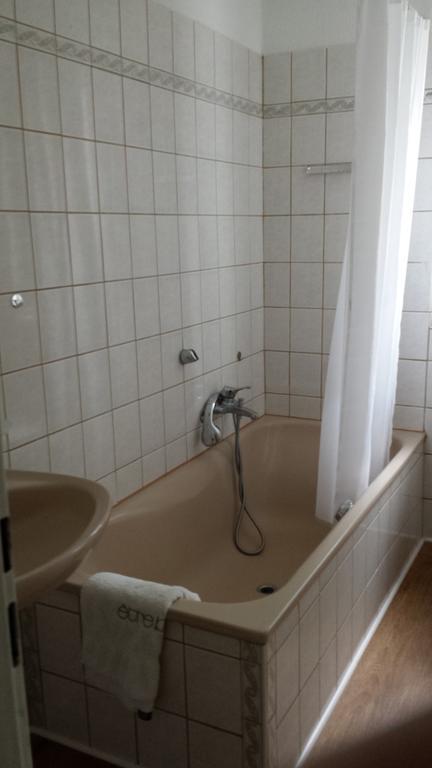 Konstanz Naehe, Ruhiges 4-Zim-Wohnung Bis 8 Personen 크로이츠링엔 객실 사진